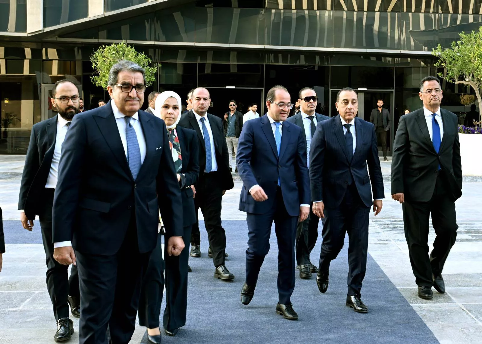 رئيس الوزراء يفتتح أول مركز للخدمات الضريبية المميزة بالقاهرة الجديدة