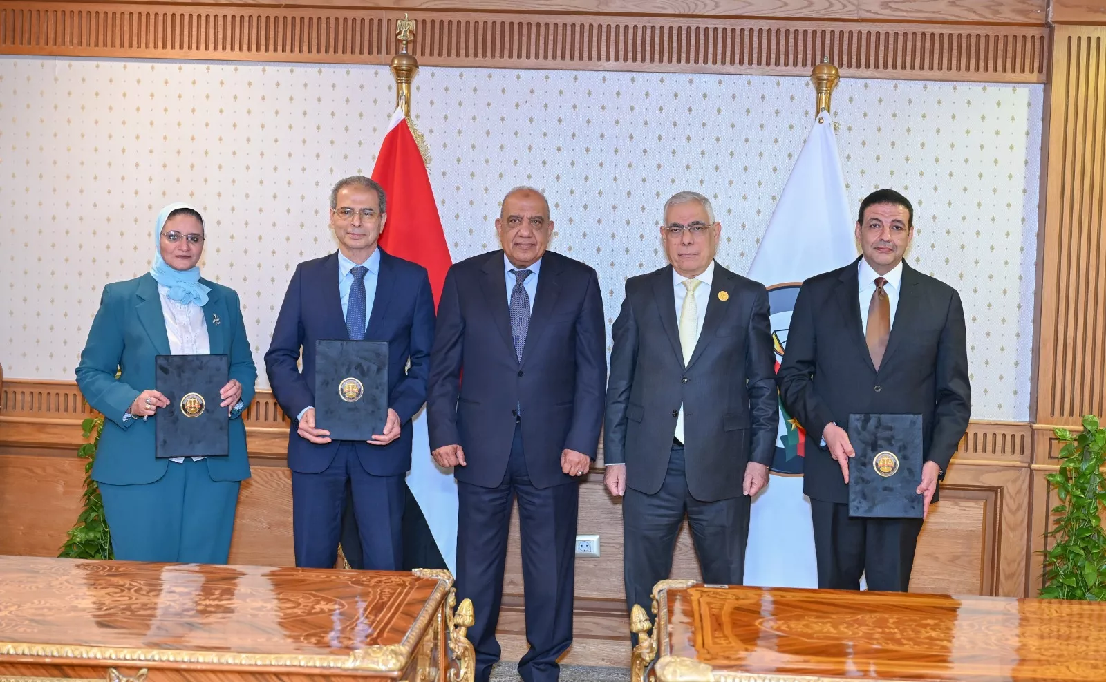 بروتوكول تعاون لتأهيل الإدارات القانونية ومأموري الضبط القضائي بقطاع الكهرباء