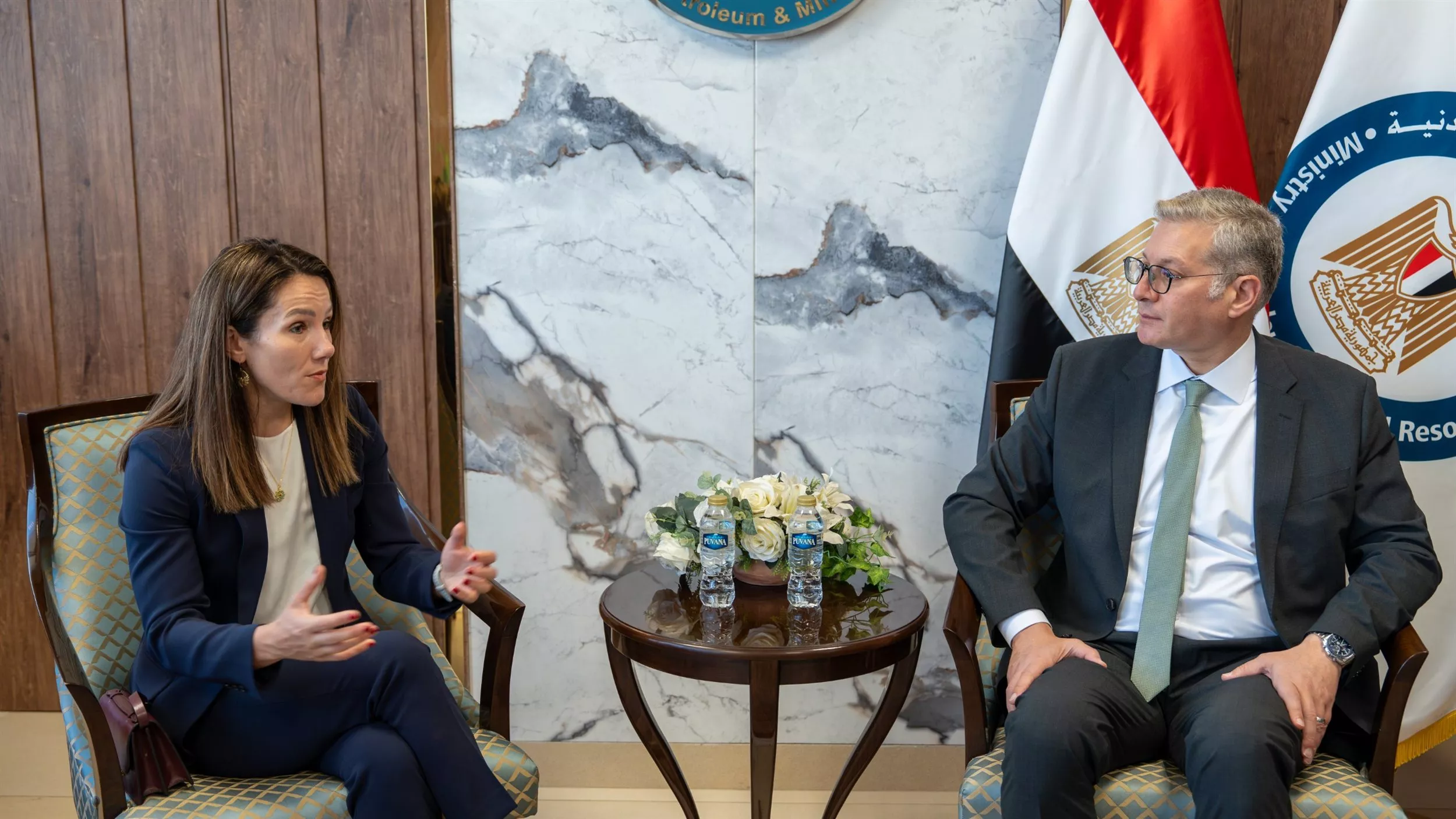 وزير البترول يجتمع مع رئيس شركة بريتش بتروليوم العالمية