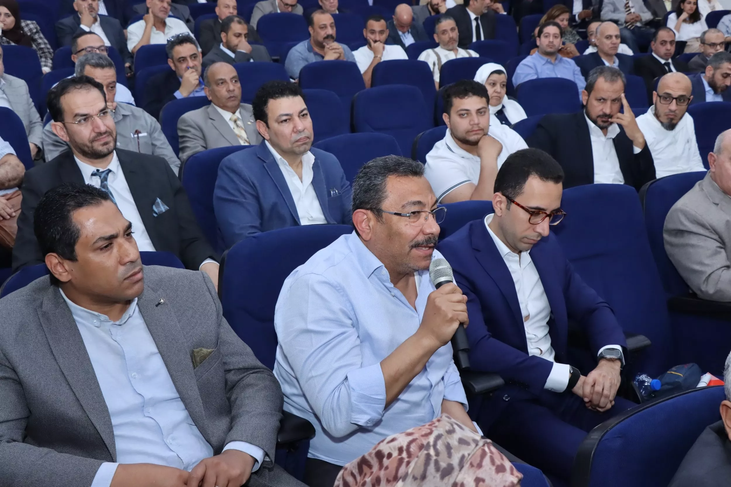 رئيس هيئة التنمية الصناعية تعقد لقاءً موسعًا مع ممثلي اتحاد الصناعات المصرية