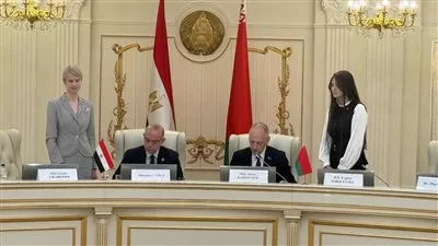 مصر وبيلاروسيا توقعان بروتوكول تعاون لتعزيز التكامل الاستثماري والتبادل التجاري