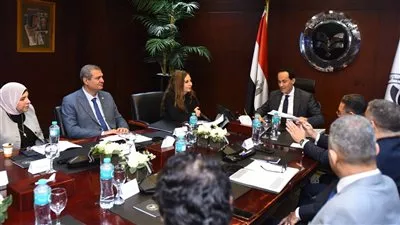 رئيس هيئة الاستثمار يبحث خطط رفع كفاءة الأداء المؤسسي وتطوير العنصر البشري
