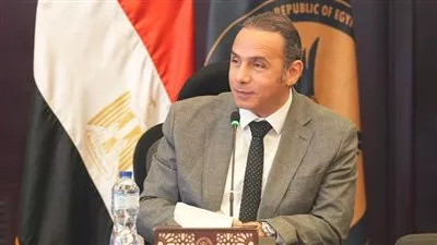 رئيس «الرقابة المالية» يبحث مقترحات زيادة معدلات القيد وتنشيط التداول في البورصة