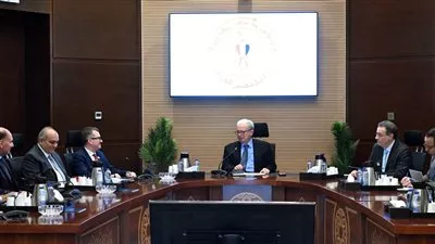 الحكومة تبحث مقترحات إعادة هيكلة بعض الجهات الإدارية