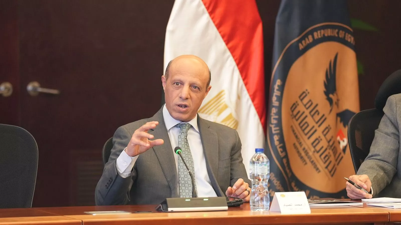 رئيس الرقابة المالية يجتمع مع أعضاء الجمعية المصرية للاستثمار المباشر