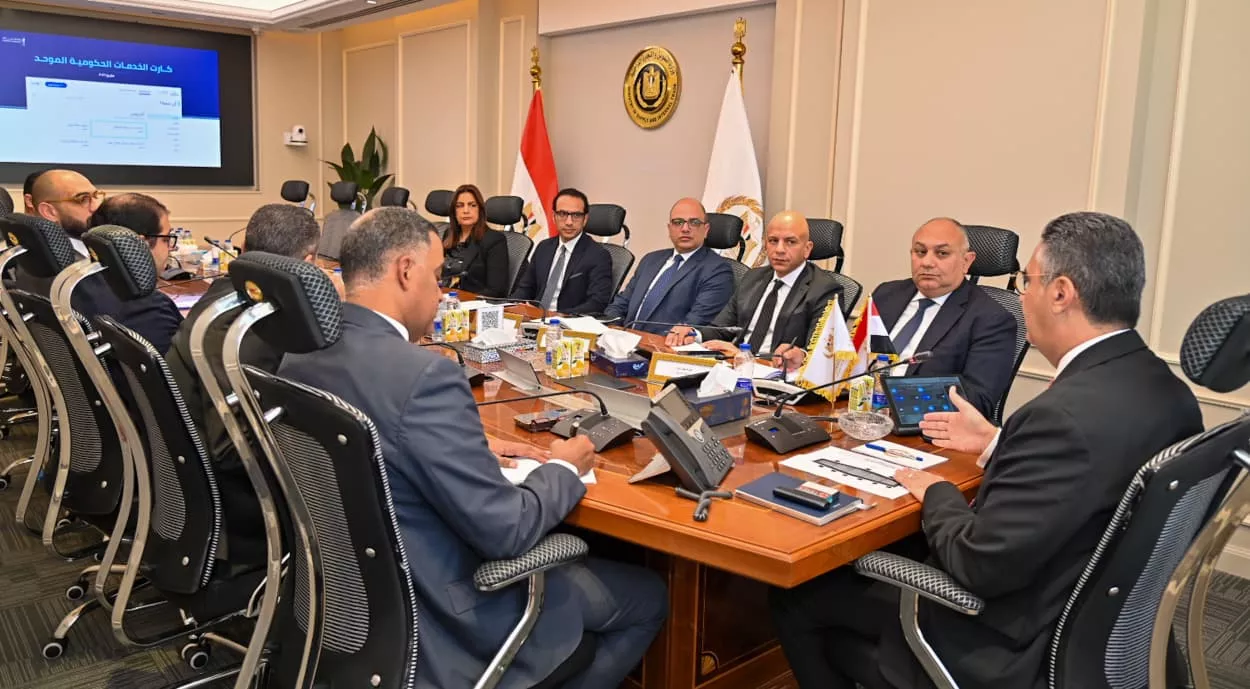 وزير التموين يتابع منظومة كارت الخدمات الحكومية الموحد