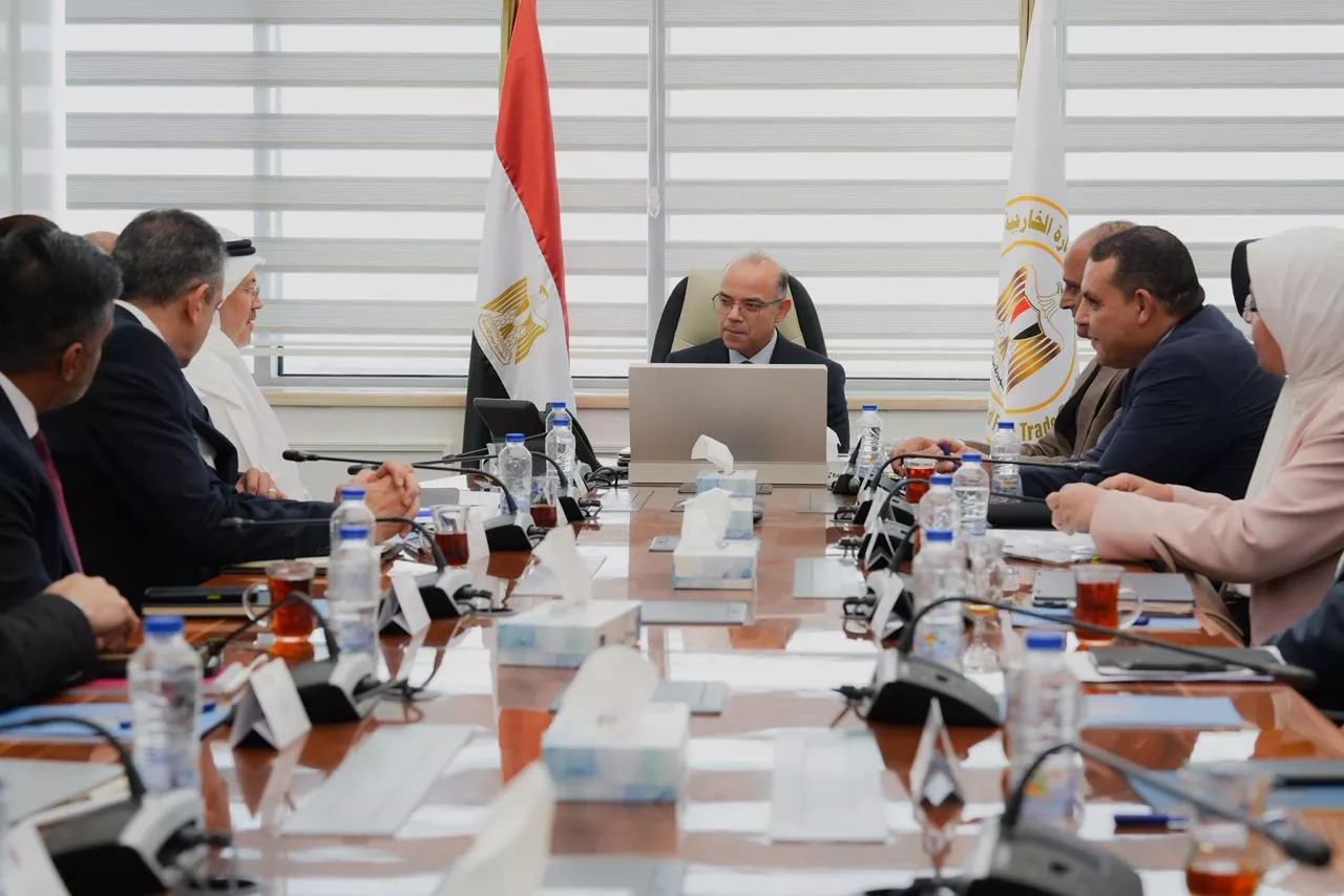 وزير الاستثمار مع رئيس المؤسسة الدولية الإسلامية لتمويل التجارة