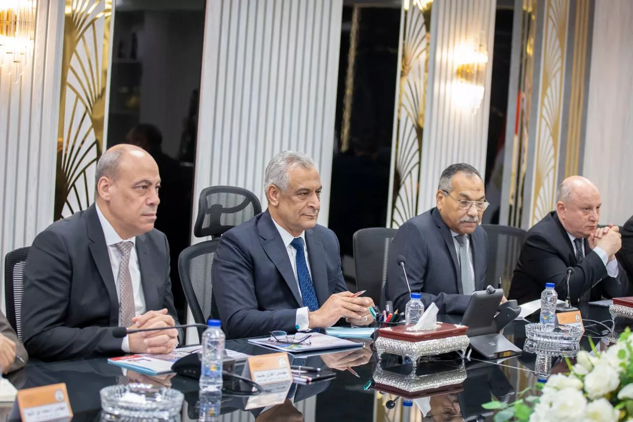 وزيرا الإنتاج الحربي والاستثمار يبحثان فرص توطين التنمية وتعزيز التصنيع المحلى