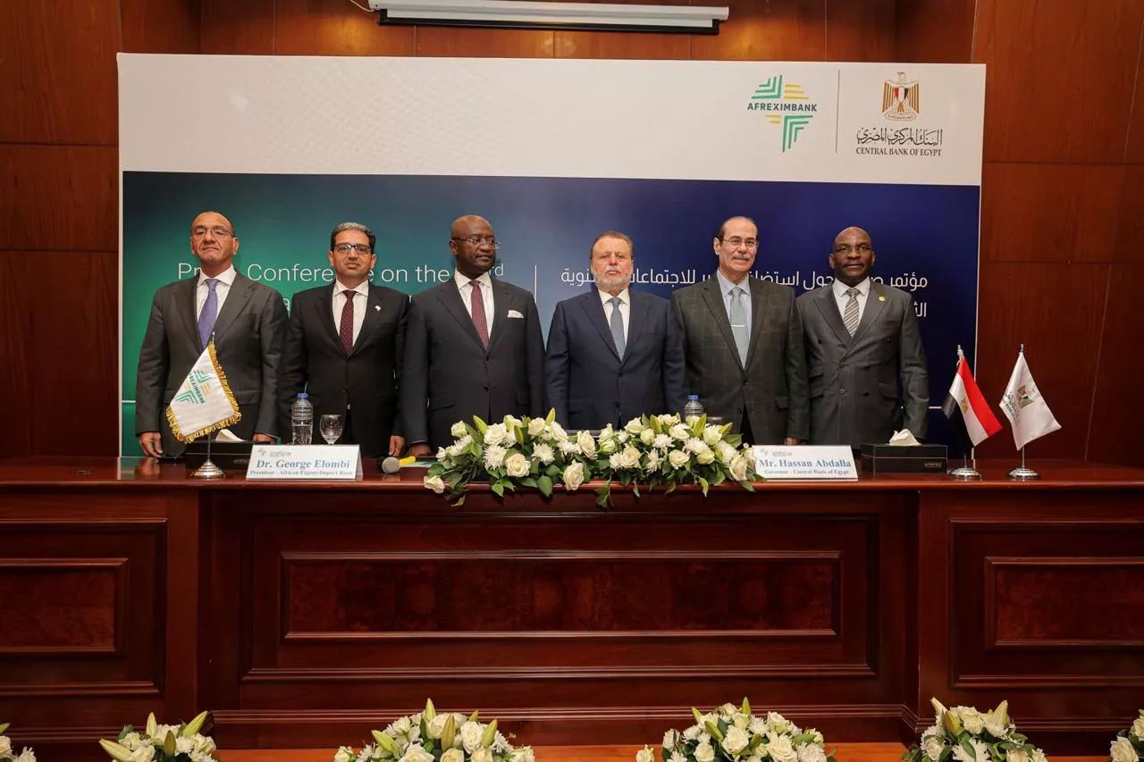 محافظ البنك المركزي ورئيس البنك الإفريقي للتصدير والاستيراد يعقدان مؤتمرًا صحفيًا