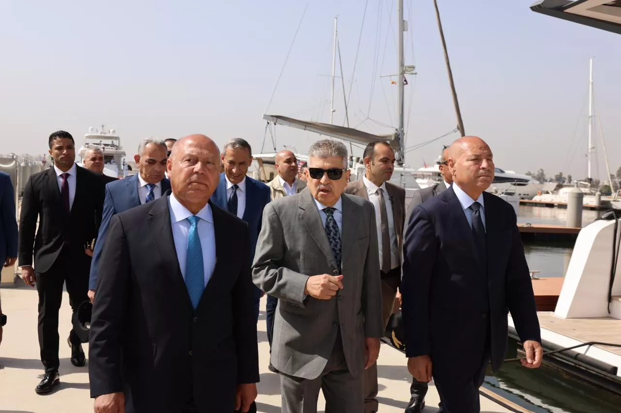 مراسم توقيع عقد اتفاق لبناء وتوريد عدد 5 أتوبيسات نهرية