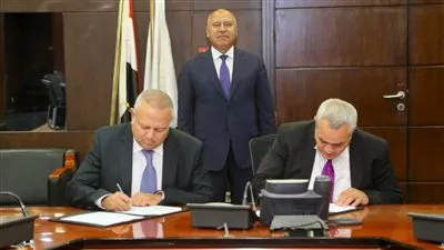 توقيع مذكرة تفاهم لتمويل وإنشاء الميناء الجاف والمنطقة اللوجيستية بمدينة برج العرب