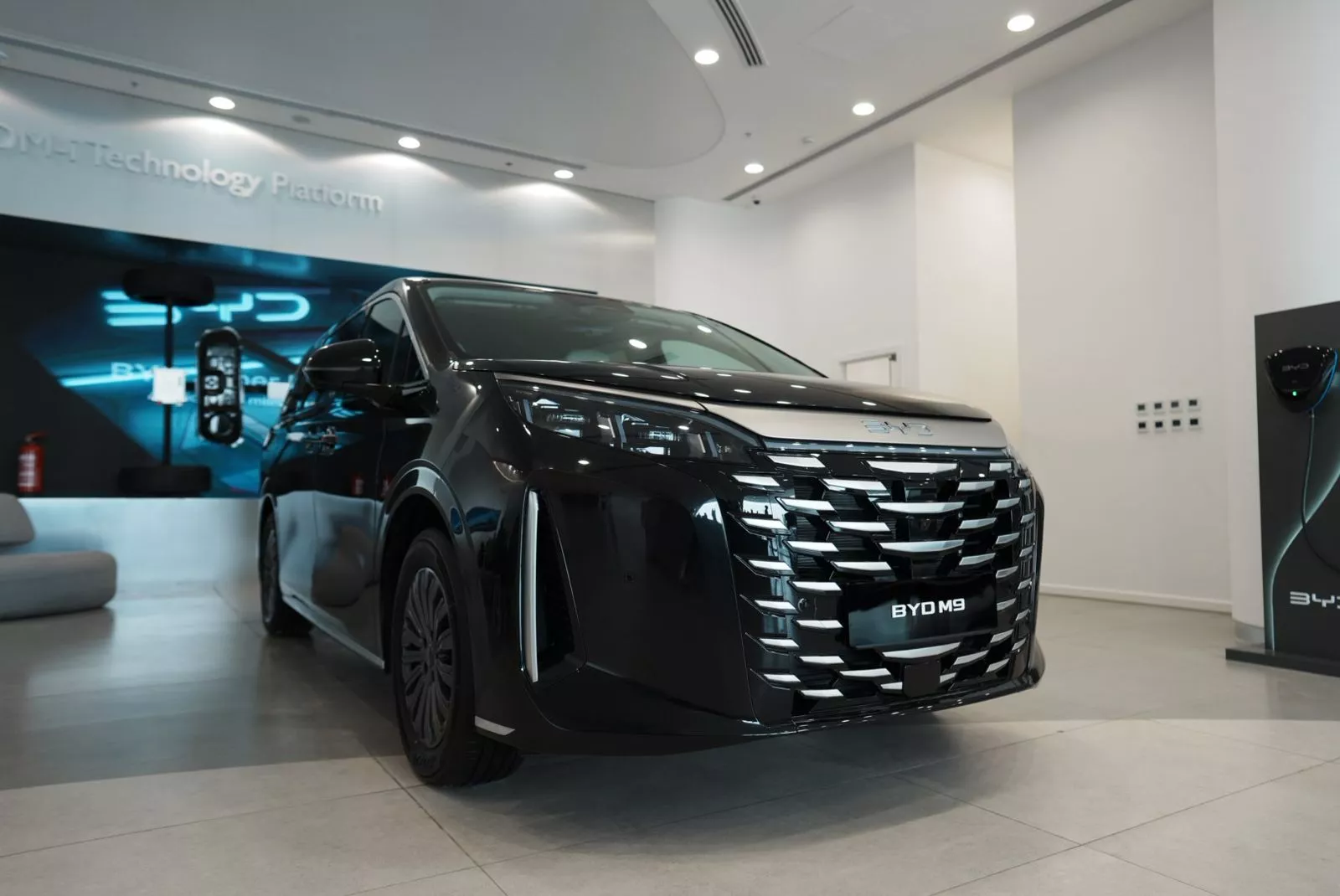 BYD تطلق Sealion 5 