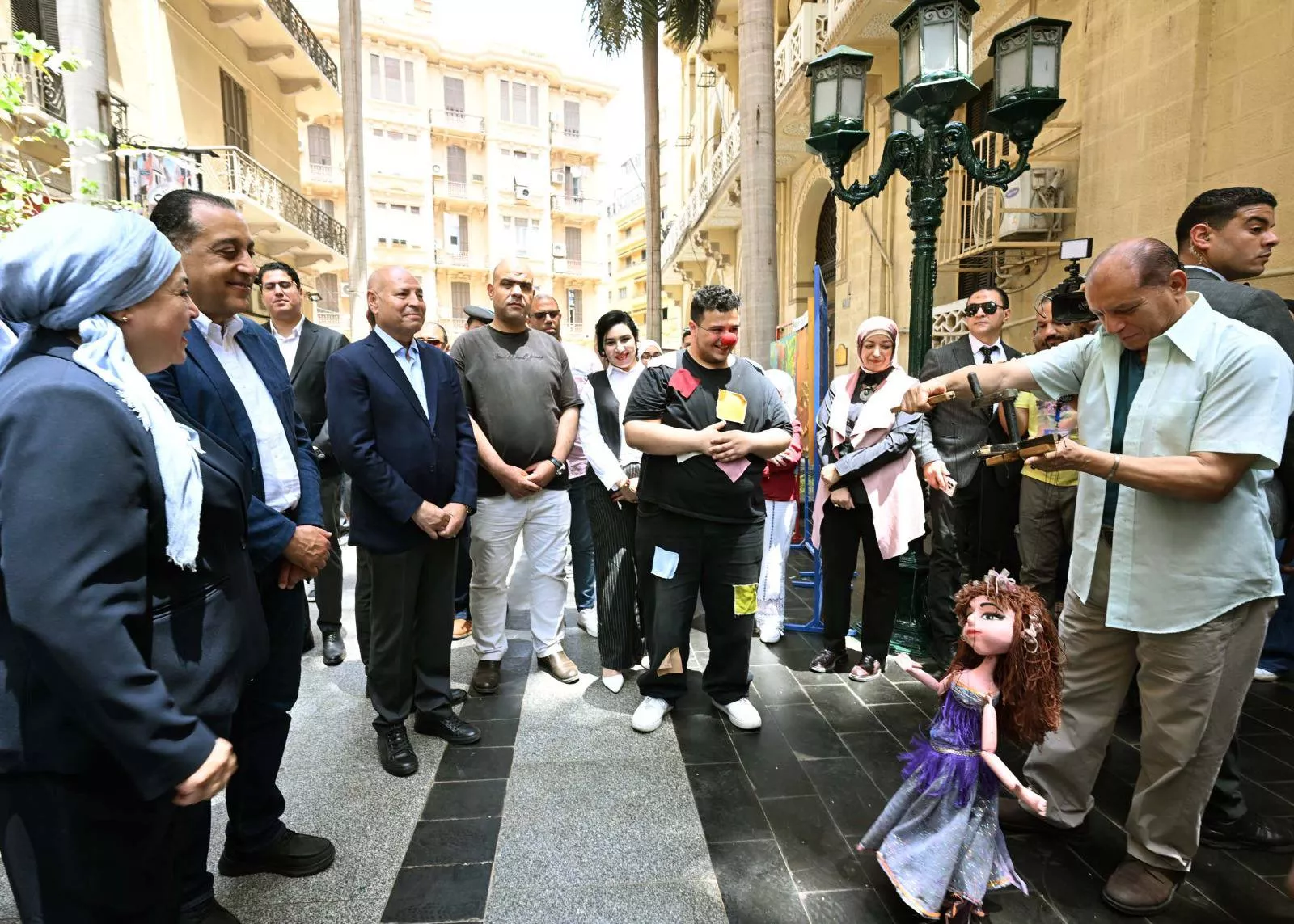 رئيس الوزراء يشهد تدشين مبادرة شارع الفن