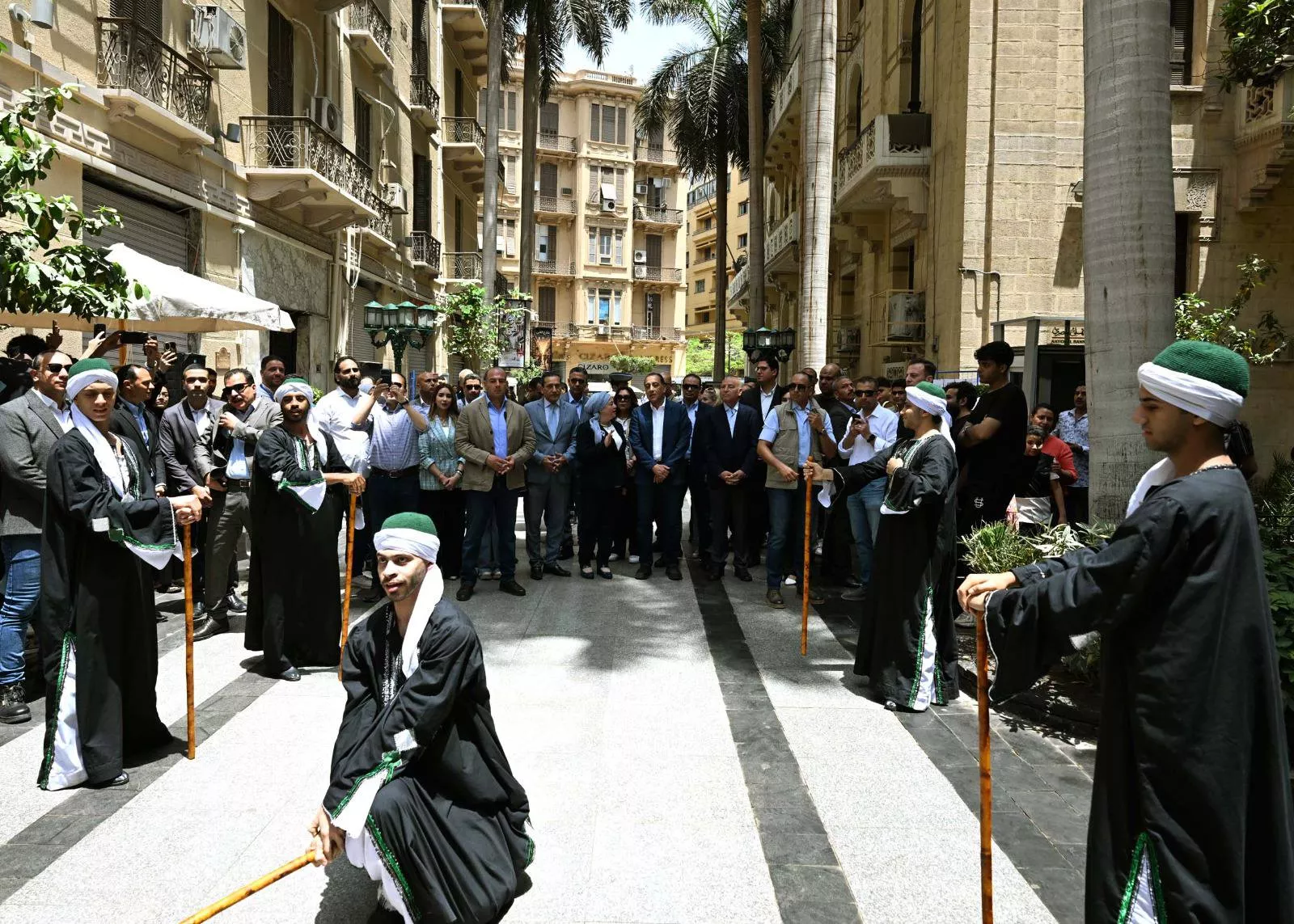 رئيس الوزراء يشهد تدشين مبادرة شارع الفن