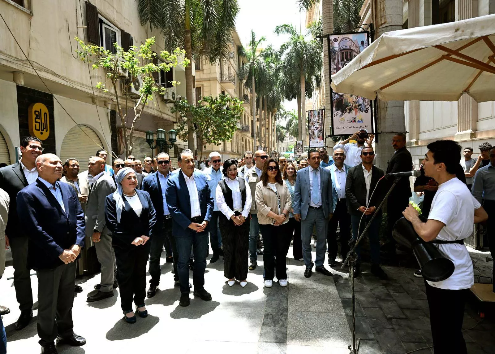 رئيس الوزراء يشهد تدشين مبادرة شارع الفن