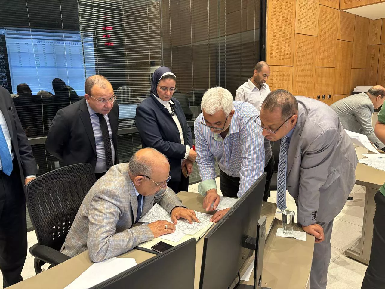 وزير الكهرباء خلال زيارته إلى المركز القومي للتحكم في الطاقة