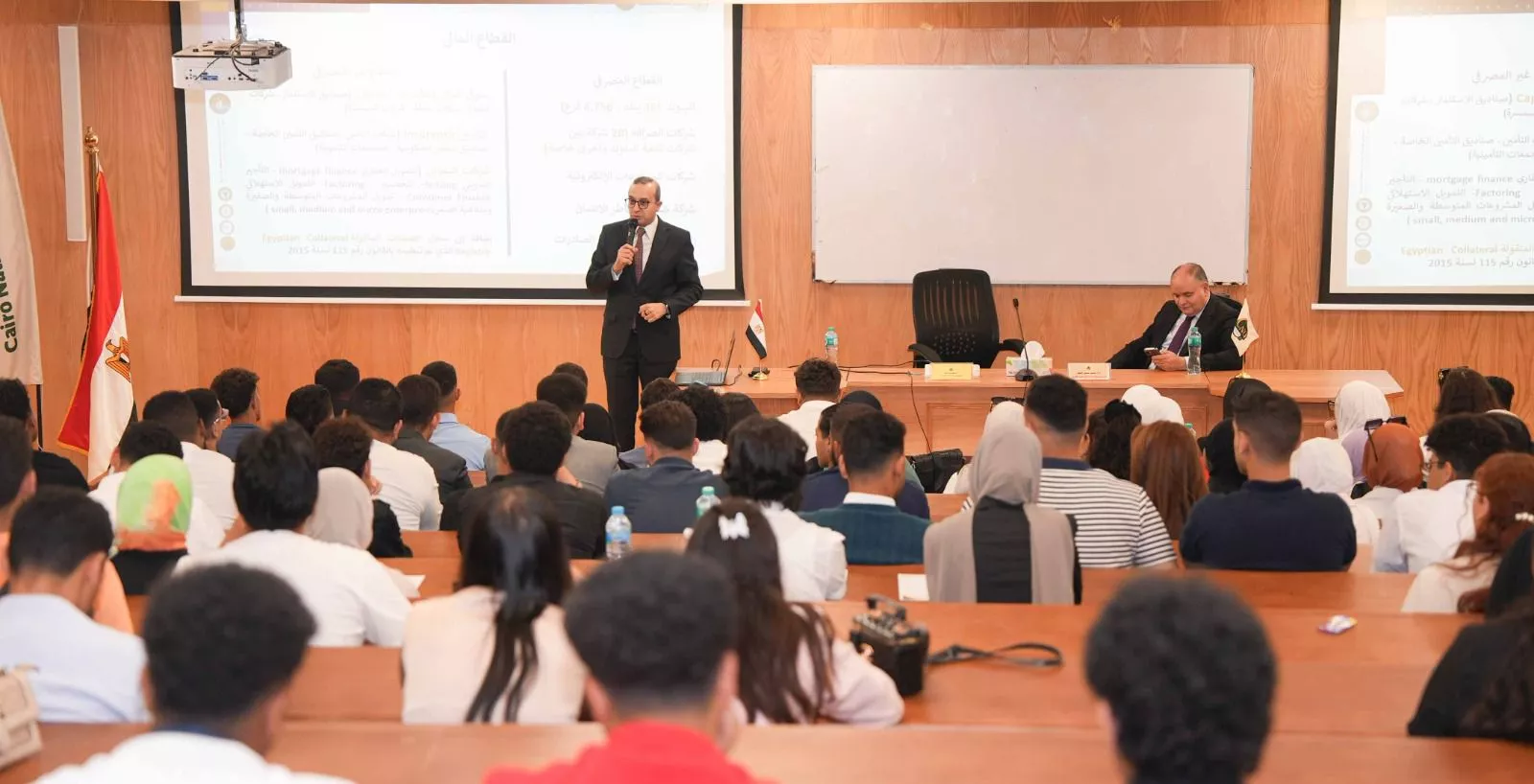 رئيس هيئة الرقابة المالية يشهد فعالية لتوعية طلاب جامعة القاهرة