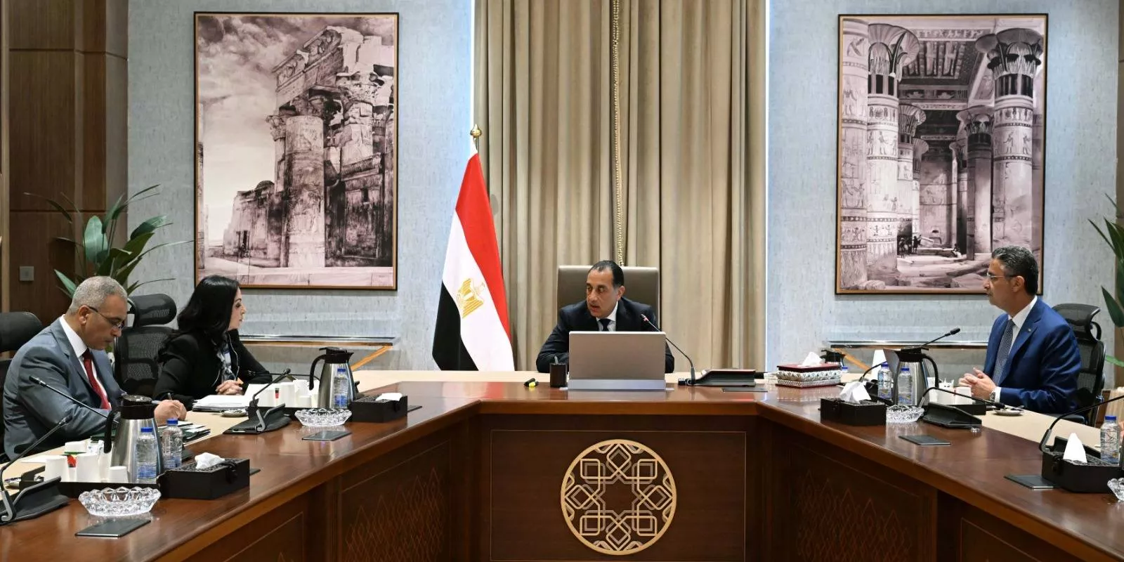 رئيس الوزراء يتابع مستجدات جهود حوكمة وتحديث منظومة الدعم