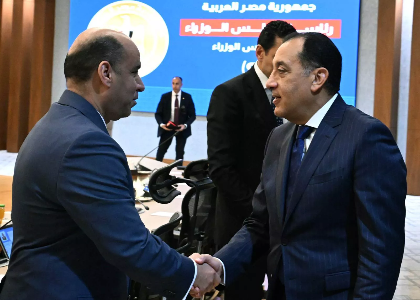رئيس الوزراء يترأس الاجتماع الأسبوعي للحكومة