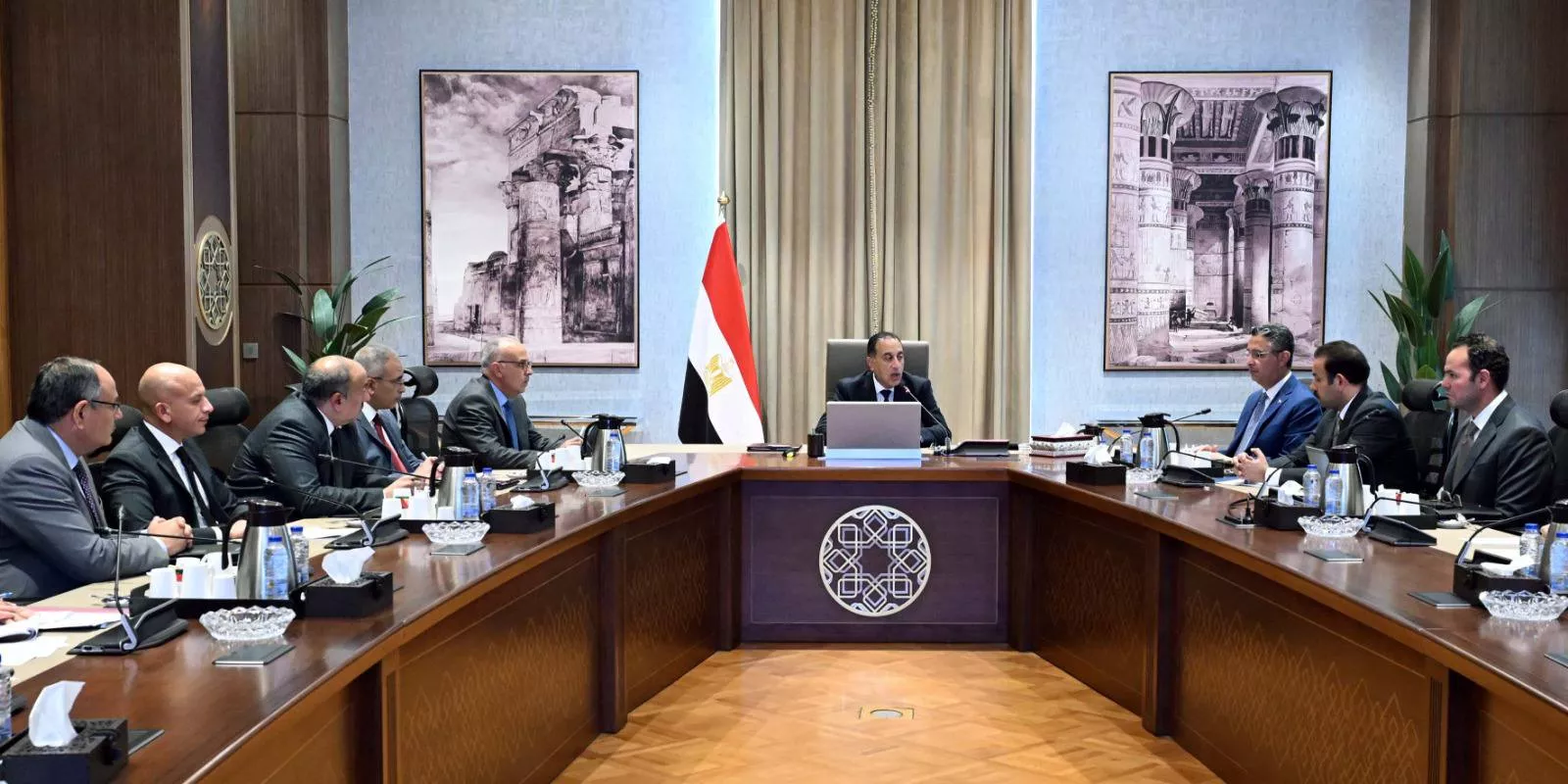 مدبولي يتابع مستجدات جهود تطوير صناعة السكر في مصر