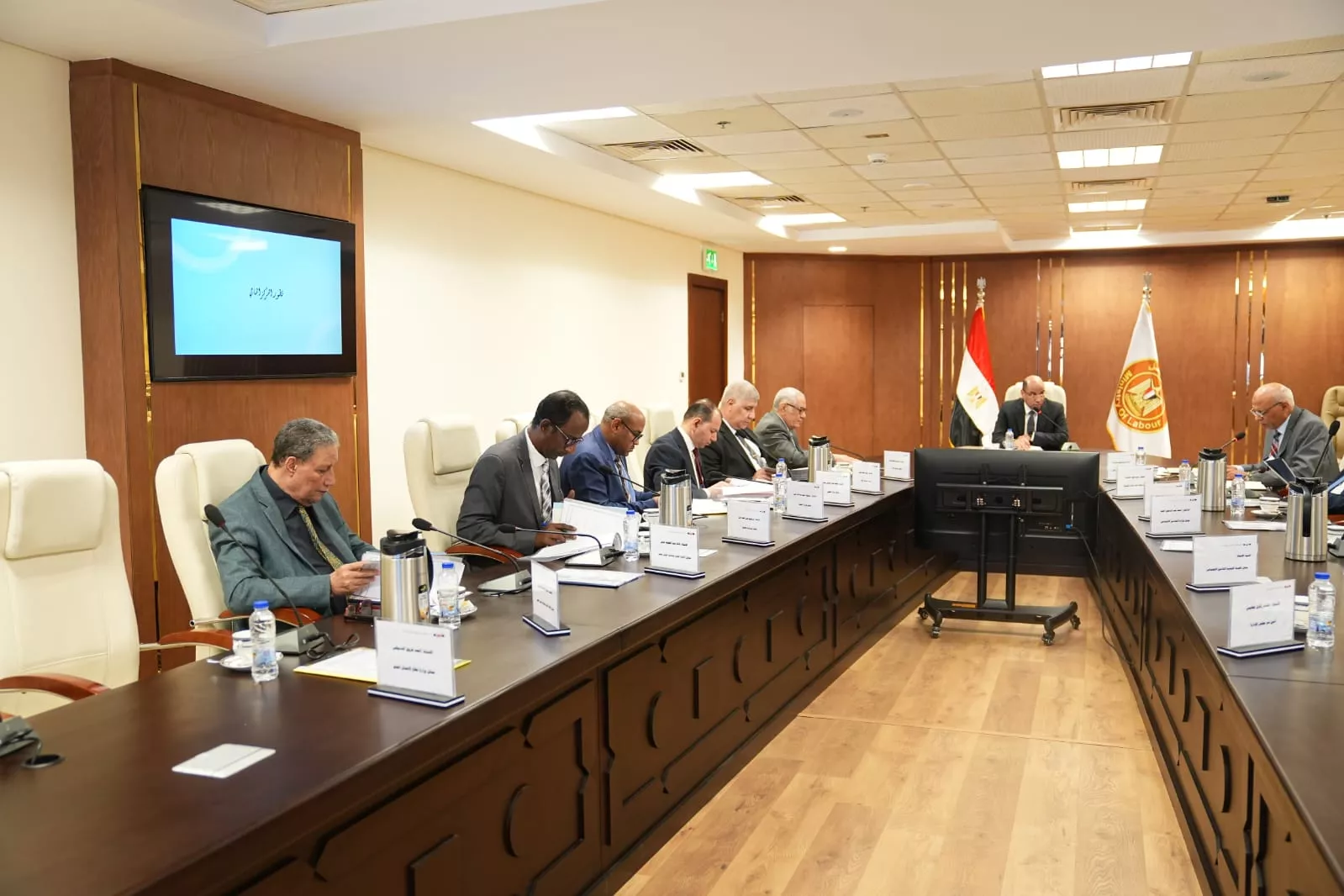 اجتماع مجلس إدارة صندوق اعانات الطوارئ للعمال