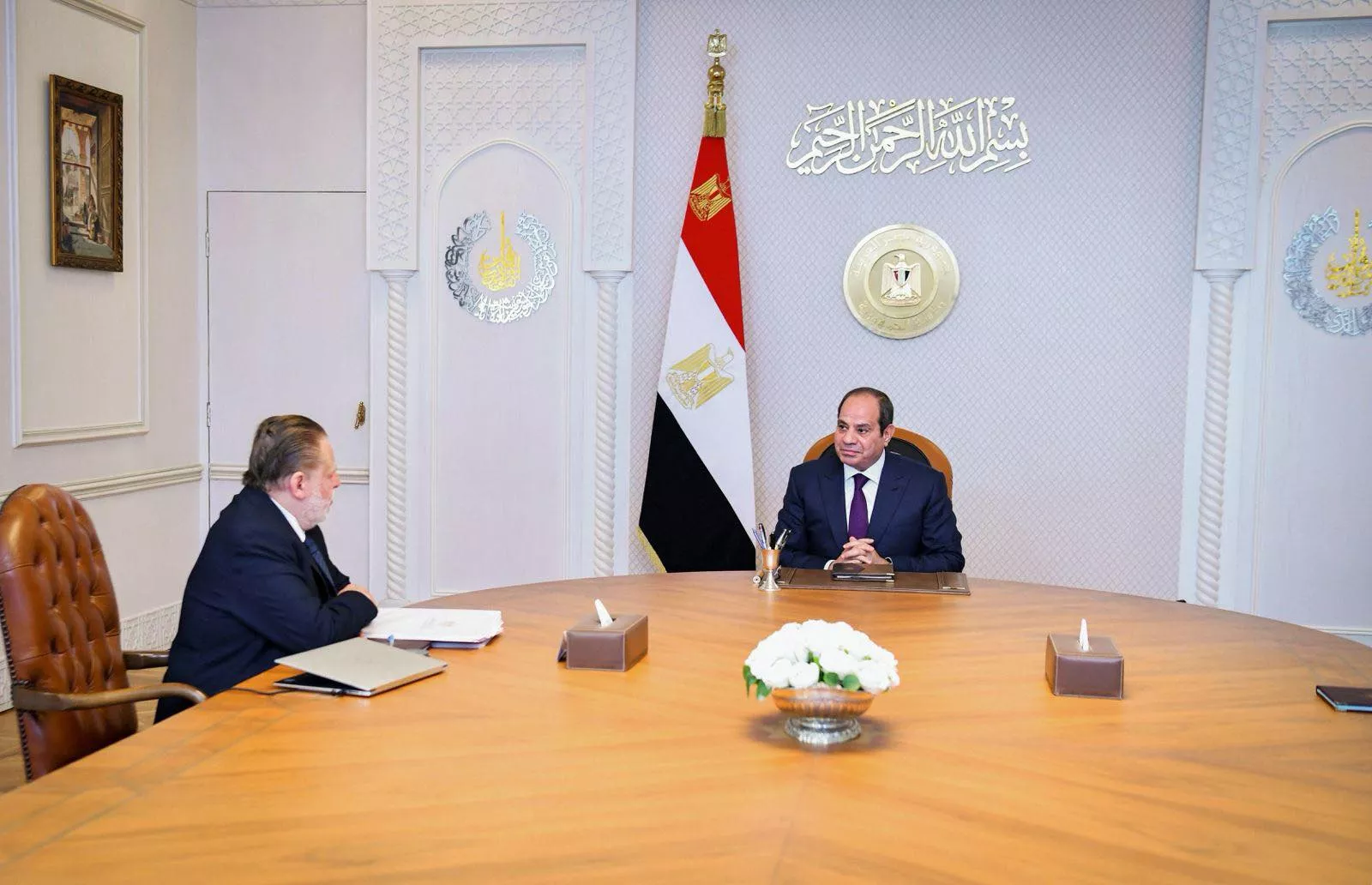 الرئيس السيسي يجتمع مع محافظ البنك المركزي