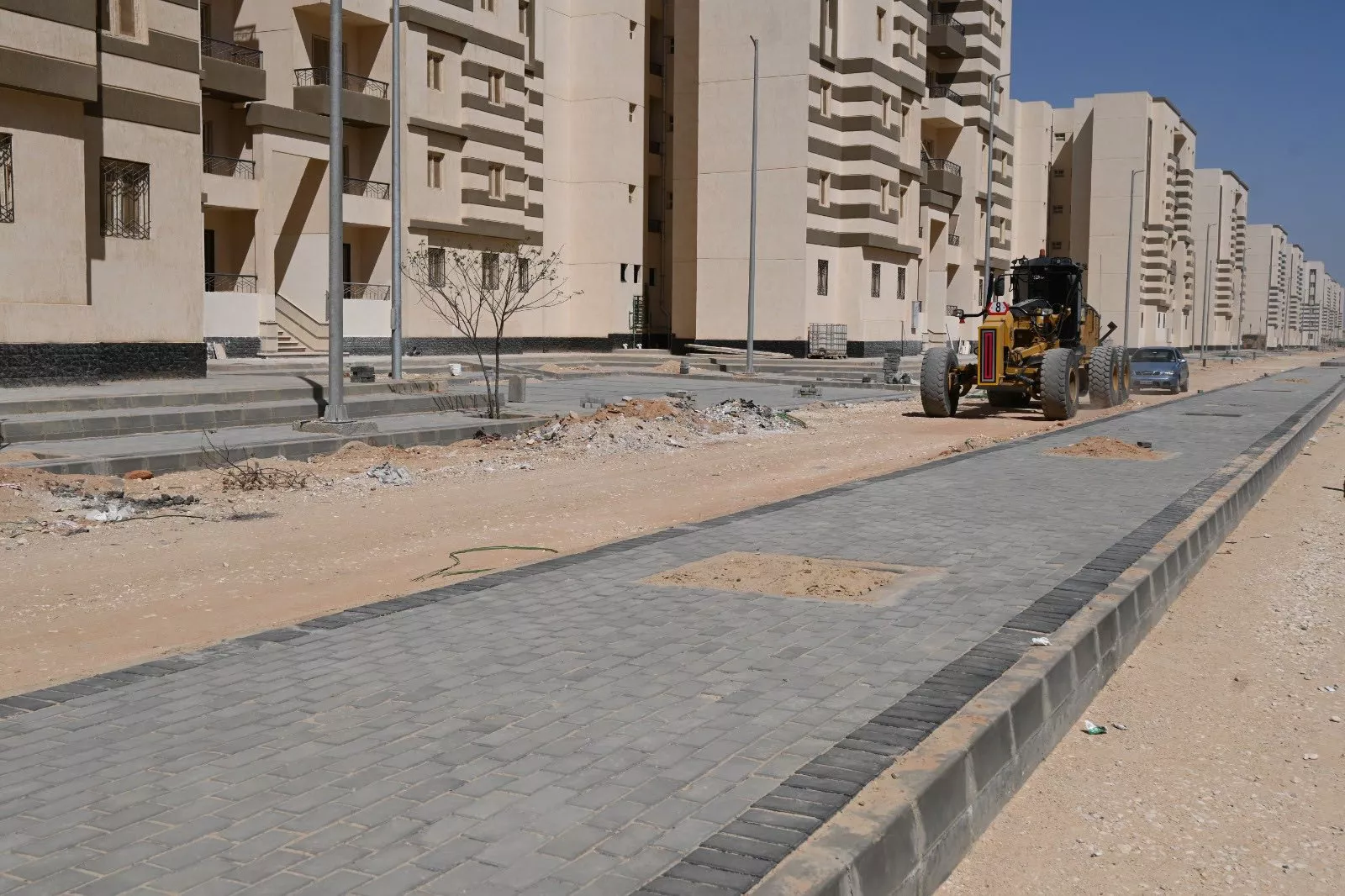 الإسكان تتابع تنفيذ وحدات سكن لكل المصريين بالمدن الجديدة