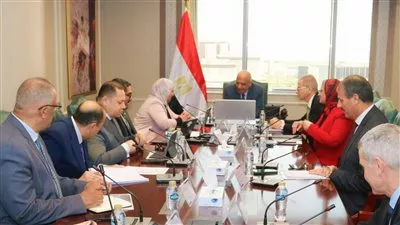 وزير «الكهرباء» يبحث تعزيز التعاون مع البنك الدولي لدعم وتطوير الشبكة الموحدة