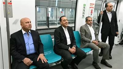 رئيس الوزراء يتفقد مشروع مونوريل شرق النيل 