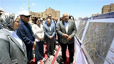 رئيس الوزراء يتفقد محور عمرو بن العاص بمحافظة الجيزة