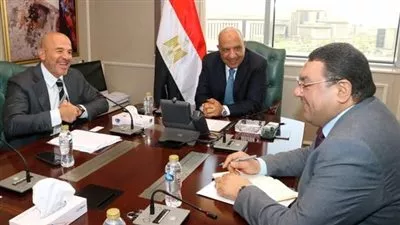 وزير «الكهرباء» يتابع آليات توفير الطاقة اللازمة لإقامة مركز عالمي للبيانات