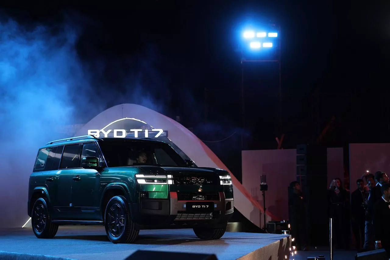 YD تطلق Ti7 الجديدة في مصر بتقنية هجينة ذكية
