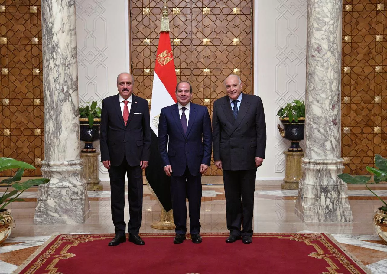 الرئيس السيسى يستقبل وزير الشئون الخارجية الجزائرى ويتسلم رسالة من عبد المجيد تبون