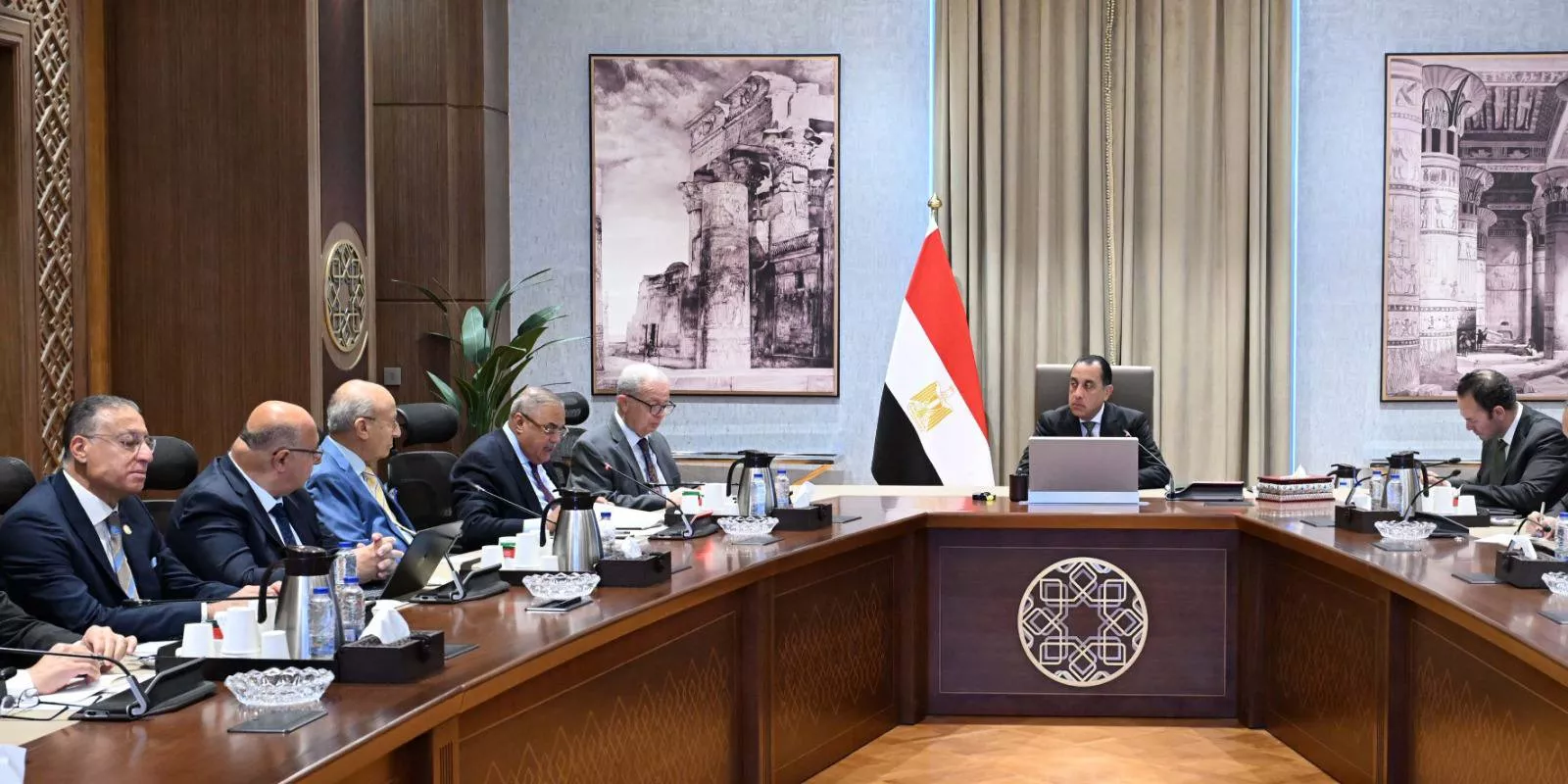 مدبولي يستعرض تقرير أداء وحدة الشركات المملوكة للدولة