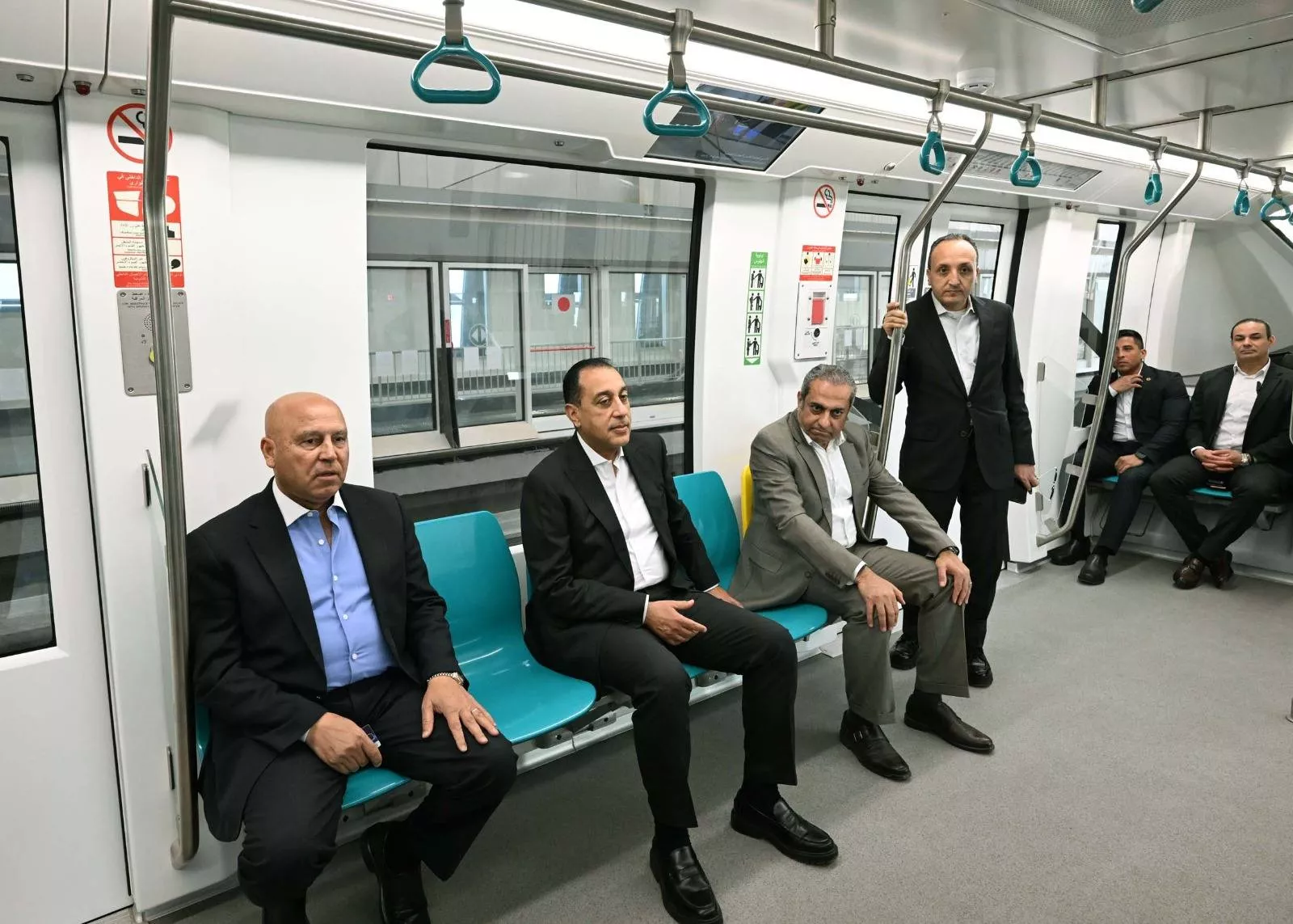 رئيس الوزراء يتفقد المرحلتين الأولى والثانية من مشروع مونوريل شرق النيل 