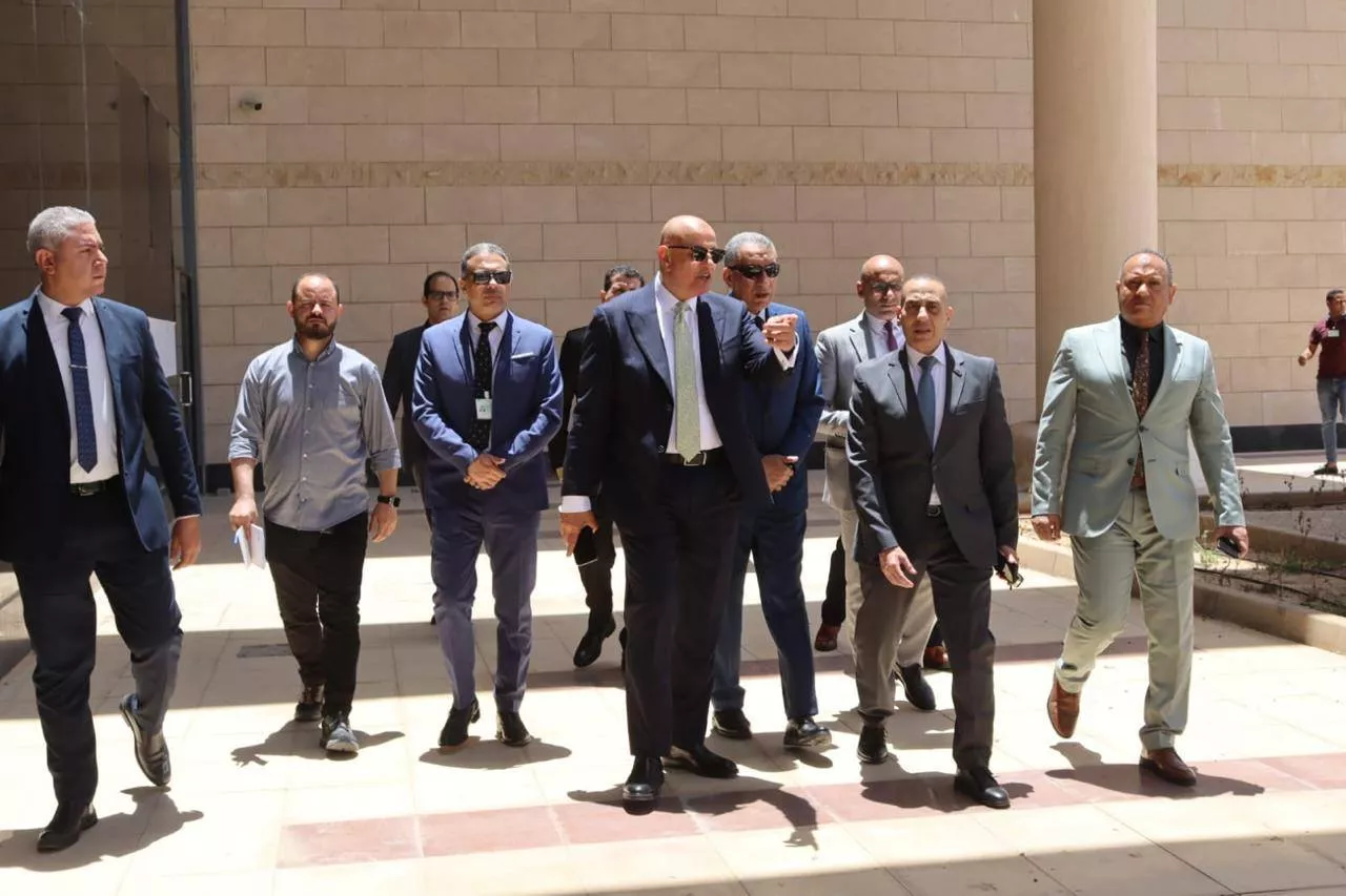 اللجنة العليا للتفتيش الأمني والبيئي تتفقد مطار سفنكس الدولي