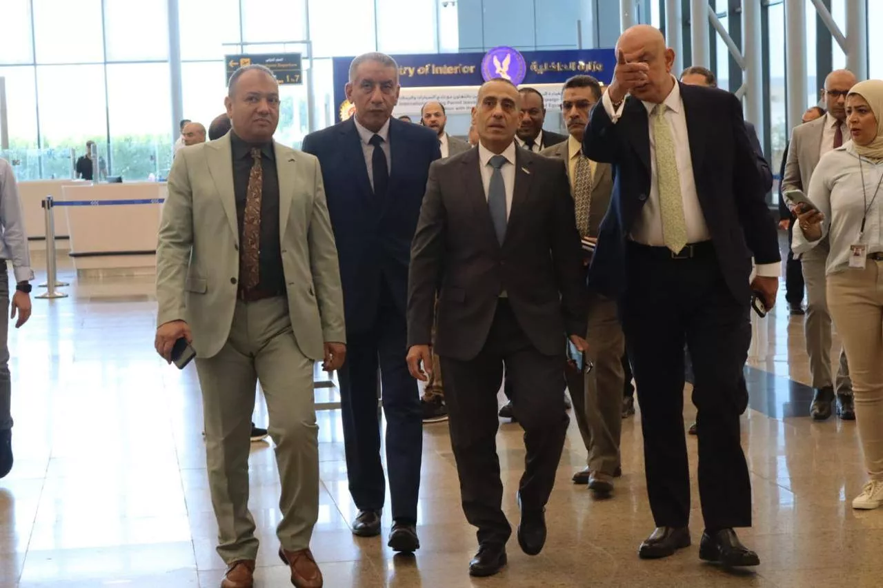 اللجنة العليا للتفتيش الأمني والبيئي تتفقد مطار سفنكس الدولي