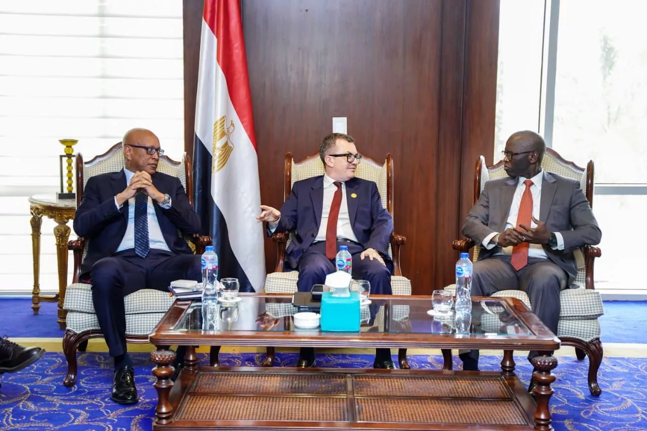 وزير التخطيط يجتمع مع نائب رئيس مؤسسة التمويل الدولية IFC