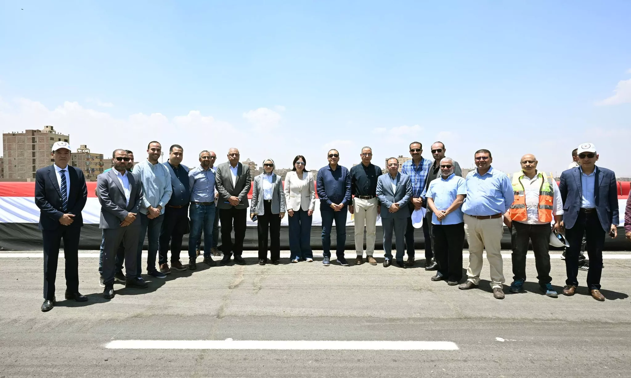 رئيس الوزراء يتفقد محور عمرو بن العاص