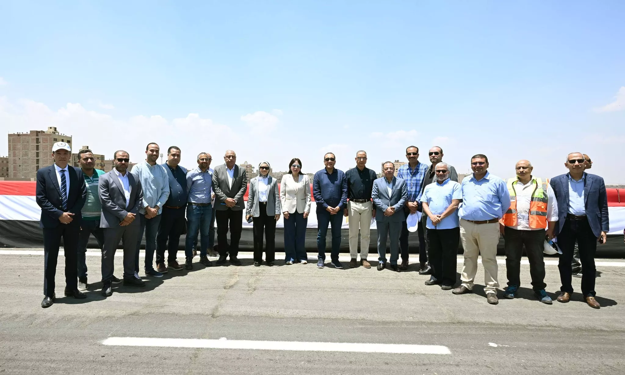 رئيس الوزراء يتفقد محور عمرو بن العاص