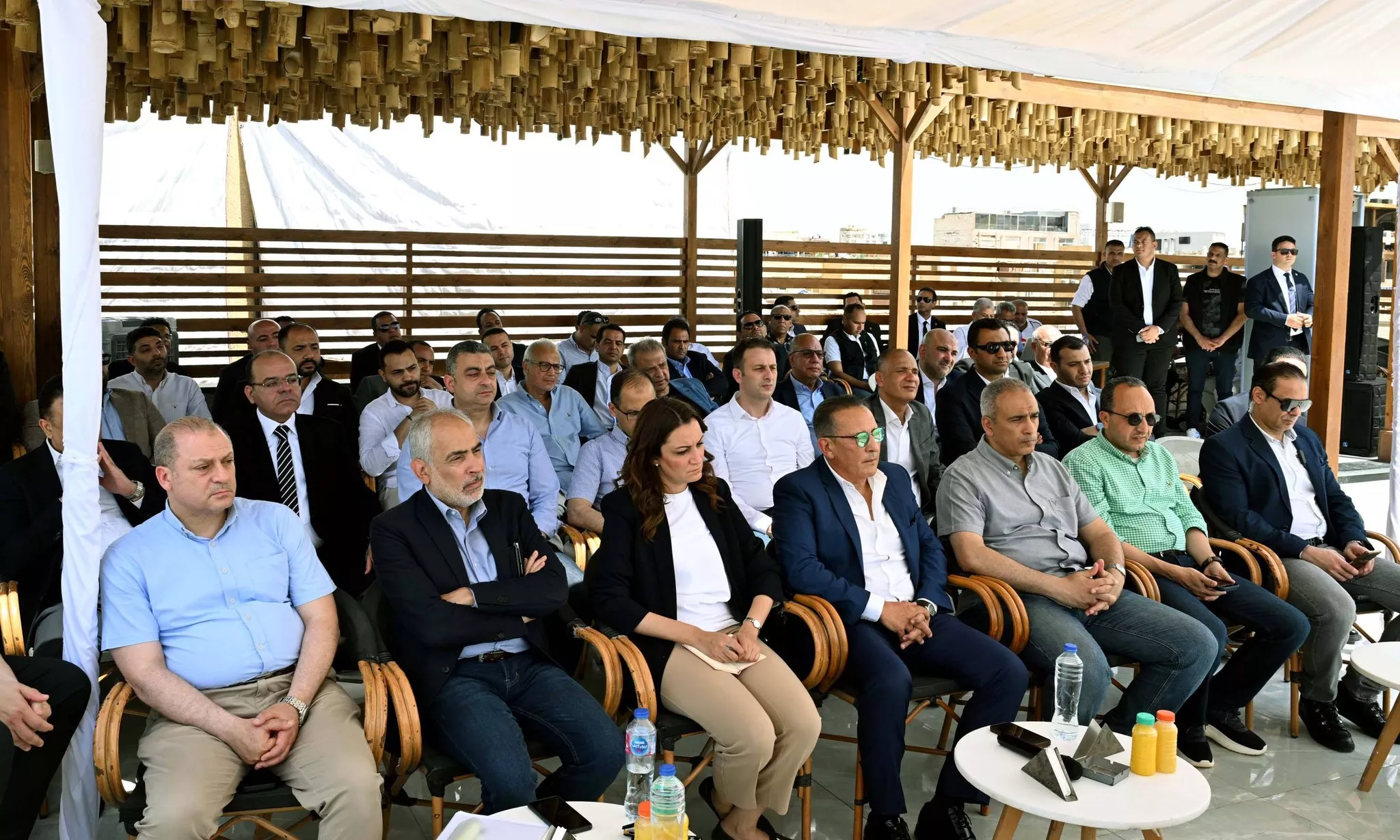 رئيس الوزراء يلتقى أهالي نزلة السمان لمناقشة مخططات تطوير المنطقة