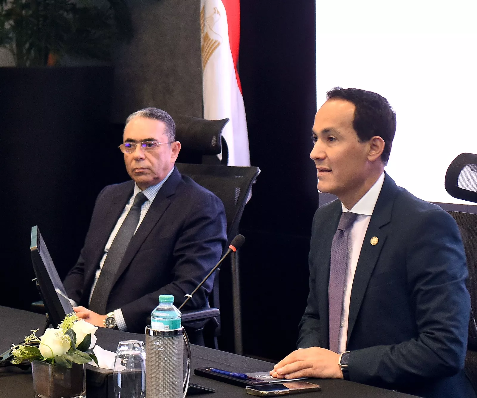 محمد عوض يفتتح ورشة لتطوير العمل بمراكز خدمات المستثمرين