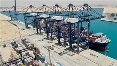 تداول 11.1 مليون حاوية مكافئة بالموانئ المصرية خلال 2025