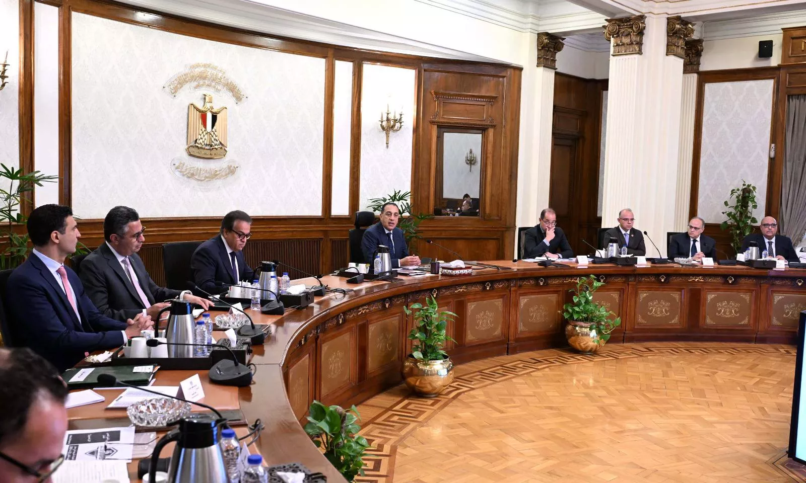 رئيس الوزراء يتابع موقف تعديلات قانون نظام التأمين الصحي