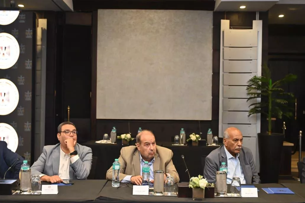 وزير الاستثمار يجتمع مع مجلس إدارة الاتحاد العام للغرف التجارية