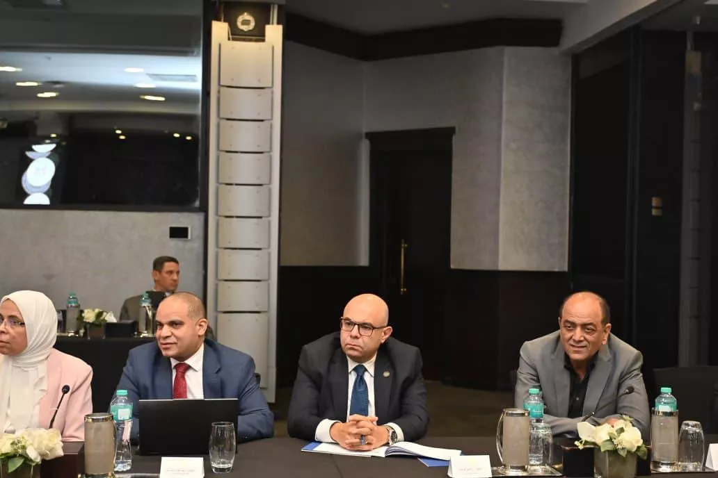 وزير الاستثمار يجتمع مع مجلس إدارة الاتحاد العام للغرف التجارية