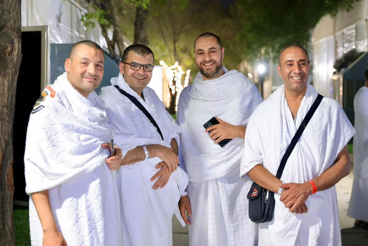 رئيس بعثة حج الجمعيات الأهلية يتفقد مخيمات عرفات