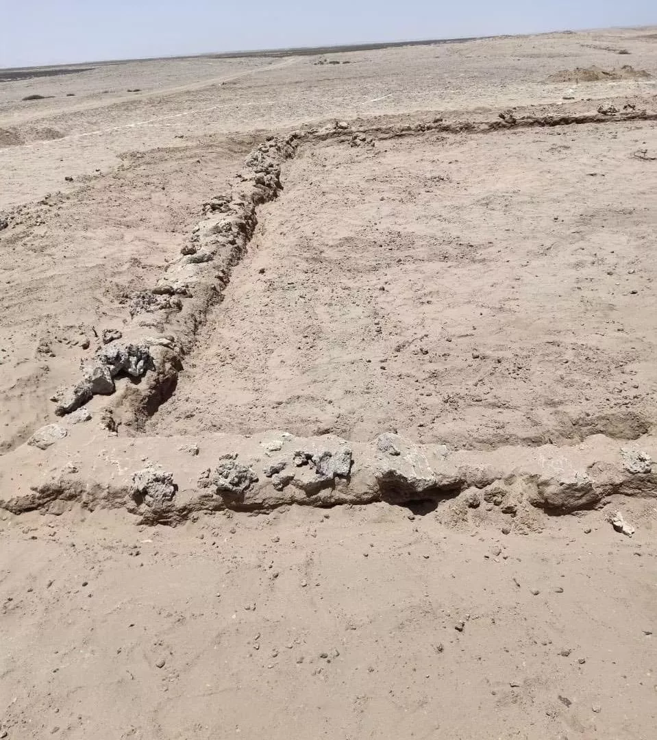 كشف عن مجموعة من صهاريج مياه ومنشآت خدمية بميناء عيذاب بحلايب