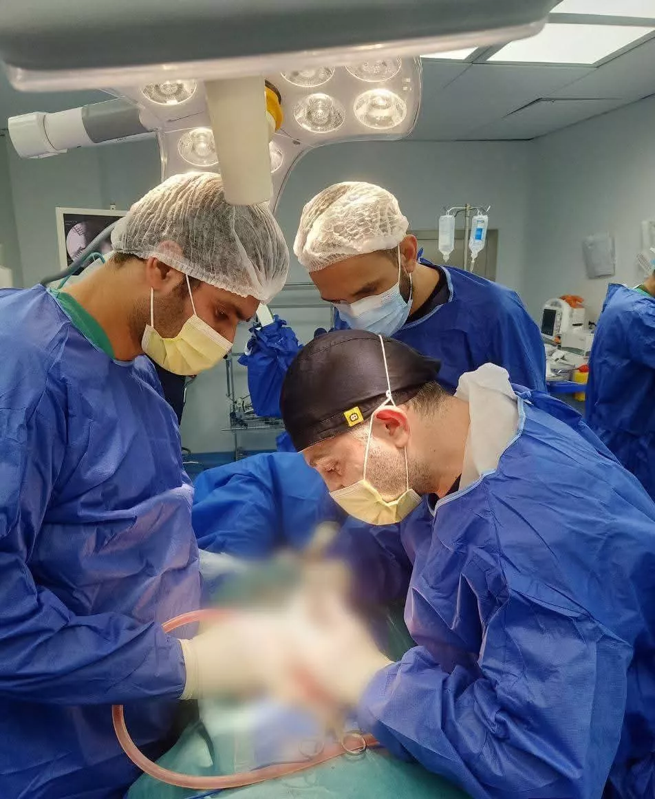 إجراء عمليات جراحية بمحافظات التأمين الصحي