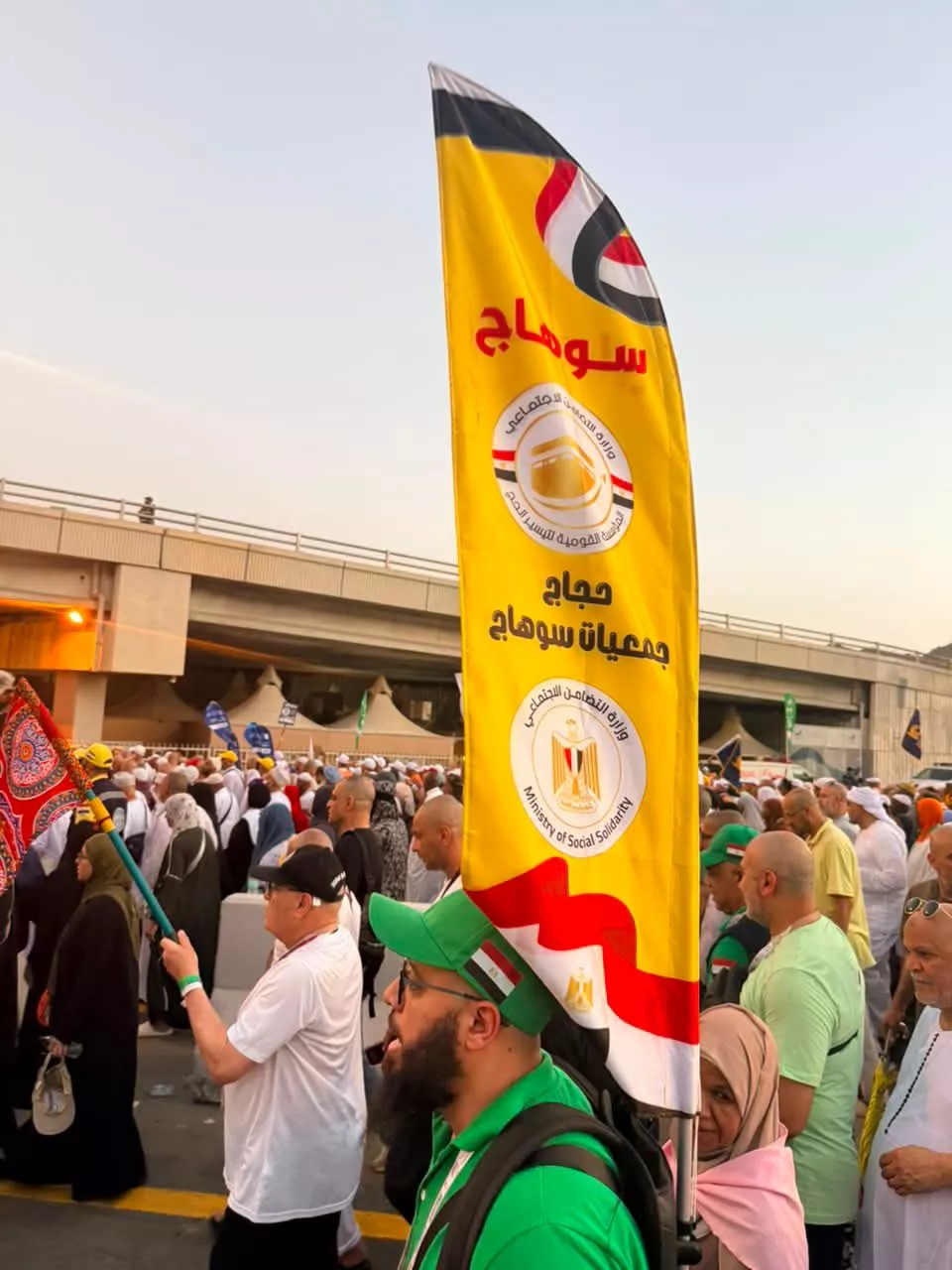 عودة أولي رحلات حج الجمعيات الأهلية للقاهرة من جدة